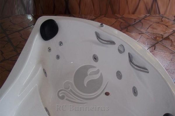 galeria-rc-banheira-de-canto-01D241D8CE-C053-36DD-9146-8533764BA438.jpg