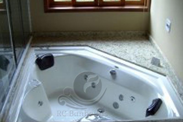 galeria-rc-banheira-de-canto-134D32F465-A12D-24F5-3683-BEBD752C0D74.jpg