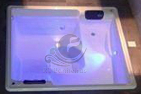 galeria-rc-banheira-spa-02B9DE072D-9AED-A42D-DA24-55033FA646E6.jpg