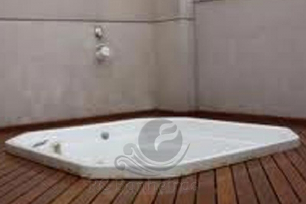 galeria-rc-banheira-spa-06AC906720-F0BE-06CD-1BD0-E10AFD90F627.jpg