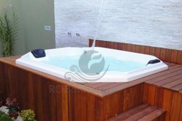 galeria-rc-banheira-spa-119D76779A-816E-6F7E-1B82-B258DE174FD0.jpg