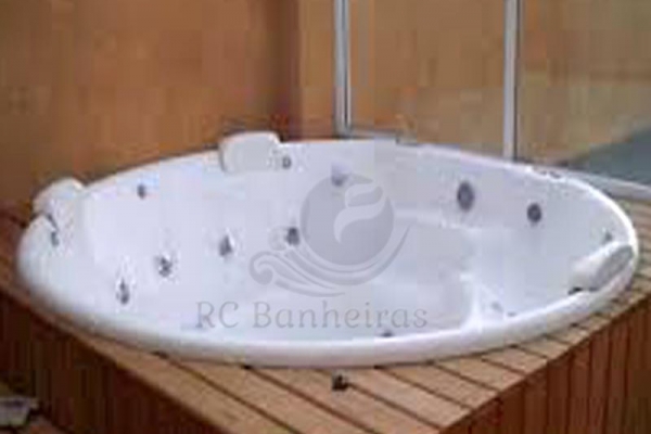 galeria-rc-banheira-spa-173F3DE693-91C0-D17B-28D8-41C4BA389EE8.jpg