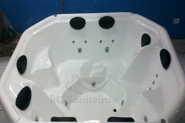 galeria-rc-banheira-spa-2030DB3956-A702-E122-B559-2341EAF17D25.jpg